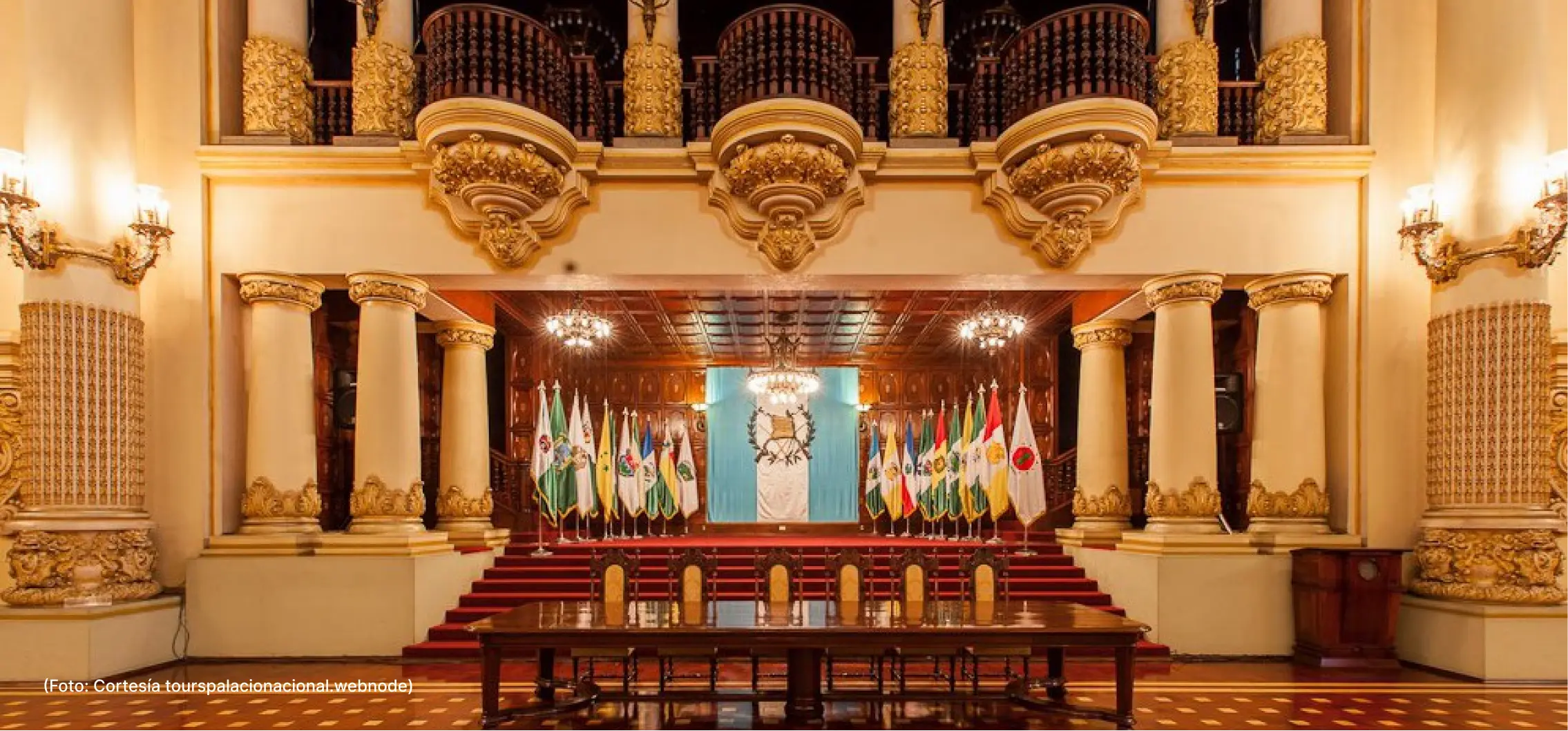 actualidad-vida-18-7-lampara-palacio-nacional (3)