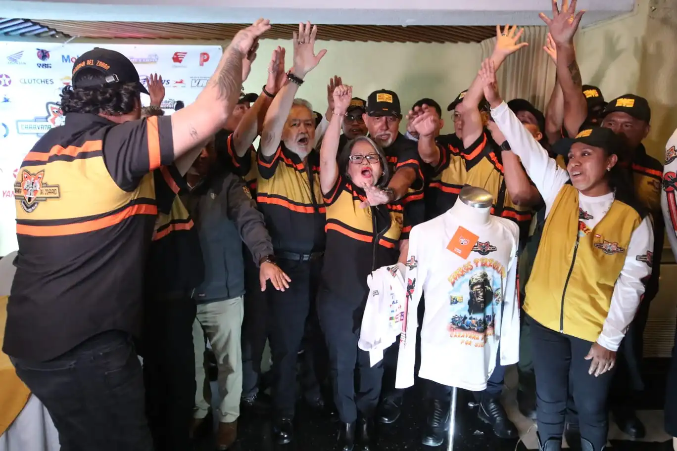 CARAVAN-DEL-ZORRO-2025