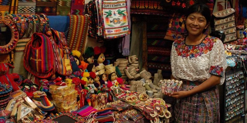 Artesano-en-Guatemala