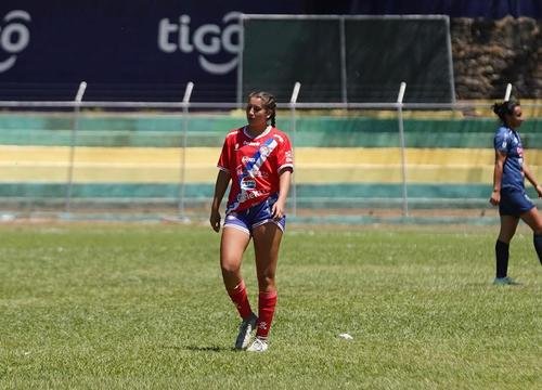 futbolista_acacia_edwards_guatemalteca_12