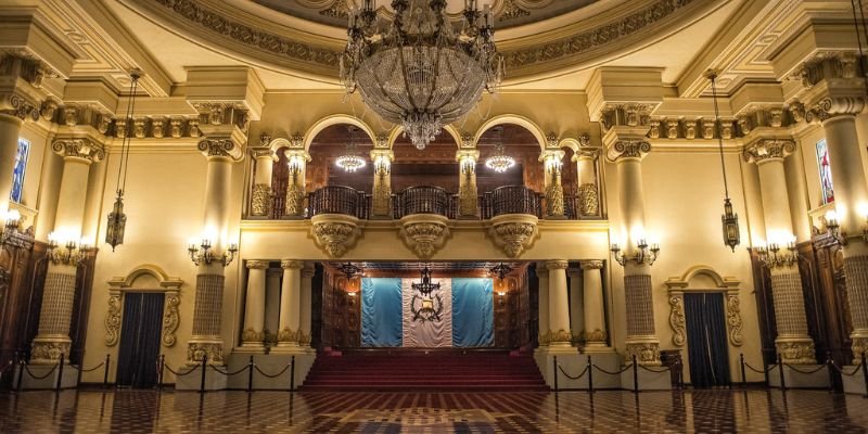 Salon-de-Recepciones-en-el-Palacio-Nacional-de-la-Cultura-3