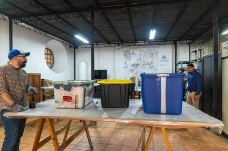 Captura de pantalla 2025-11-06 204346