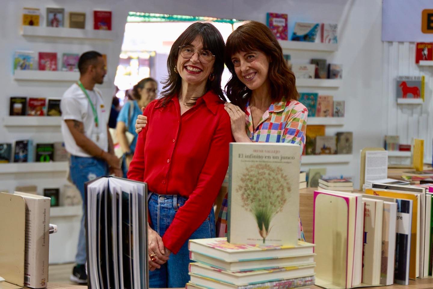 517754993_1165065175664889_2331406007949646225_n